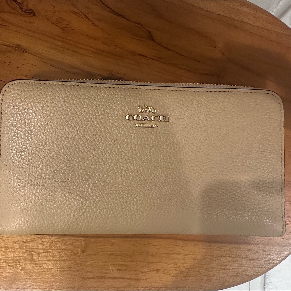 Brand new Coach Wallet